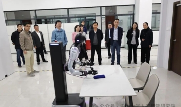 广东省人大教科文卫委张知干主任委员一行调研中山大学人工智能研究院
